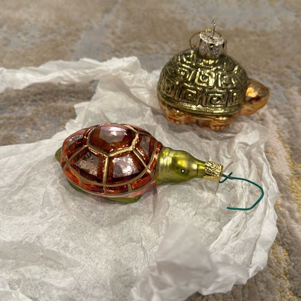 Lot of 2 VTG Hand-Blown Glass Turtle Tortoise Christmas Tree Ornament About 3.5”